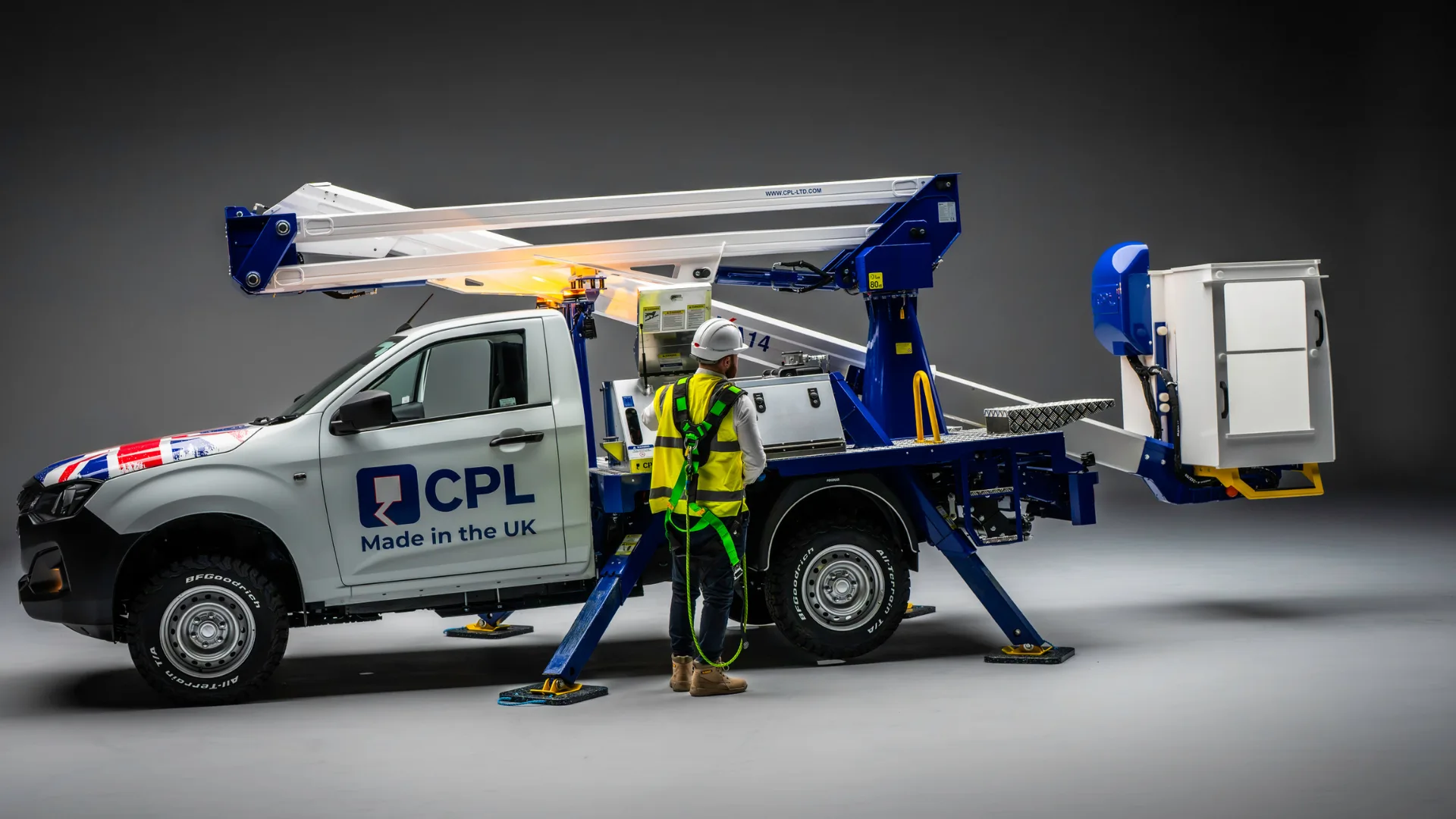 CPL-KA14-4x4-Isuzu-Cherry-picker-Product-Launch-4x4-MEWP-History