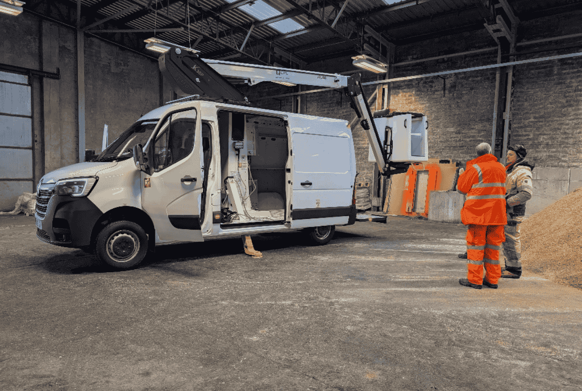 CPL-cherry-picker-demo-Van-mounted-mewp-KL38