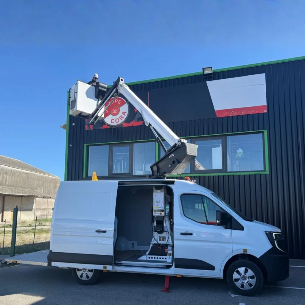 KL17P being used for signage work