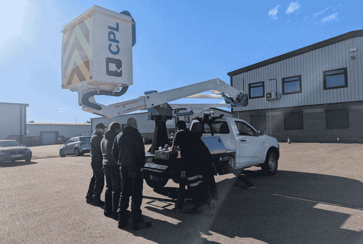 CPL-cherry-picker-demo-4x4-mewp