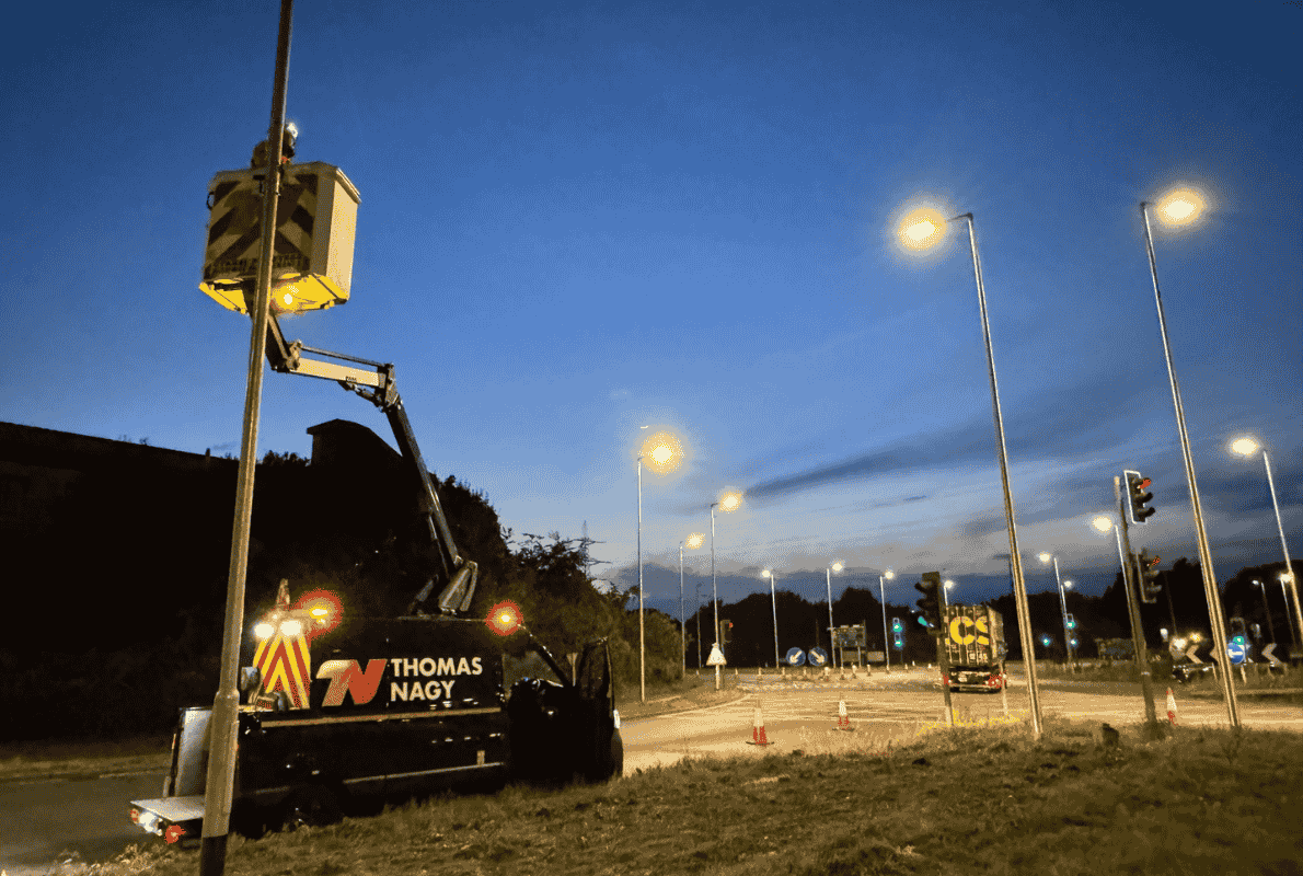 CPL-MEWP-Stabilisation-MEWP-Safety-Van-mounted-cherry-picker-with-no-outriggers